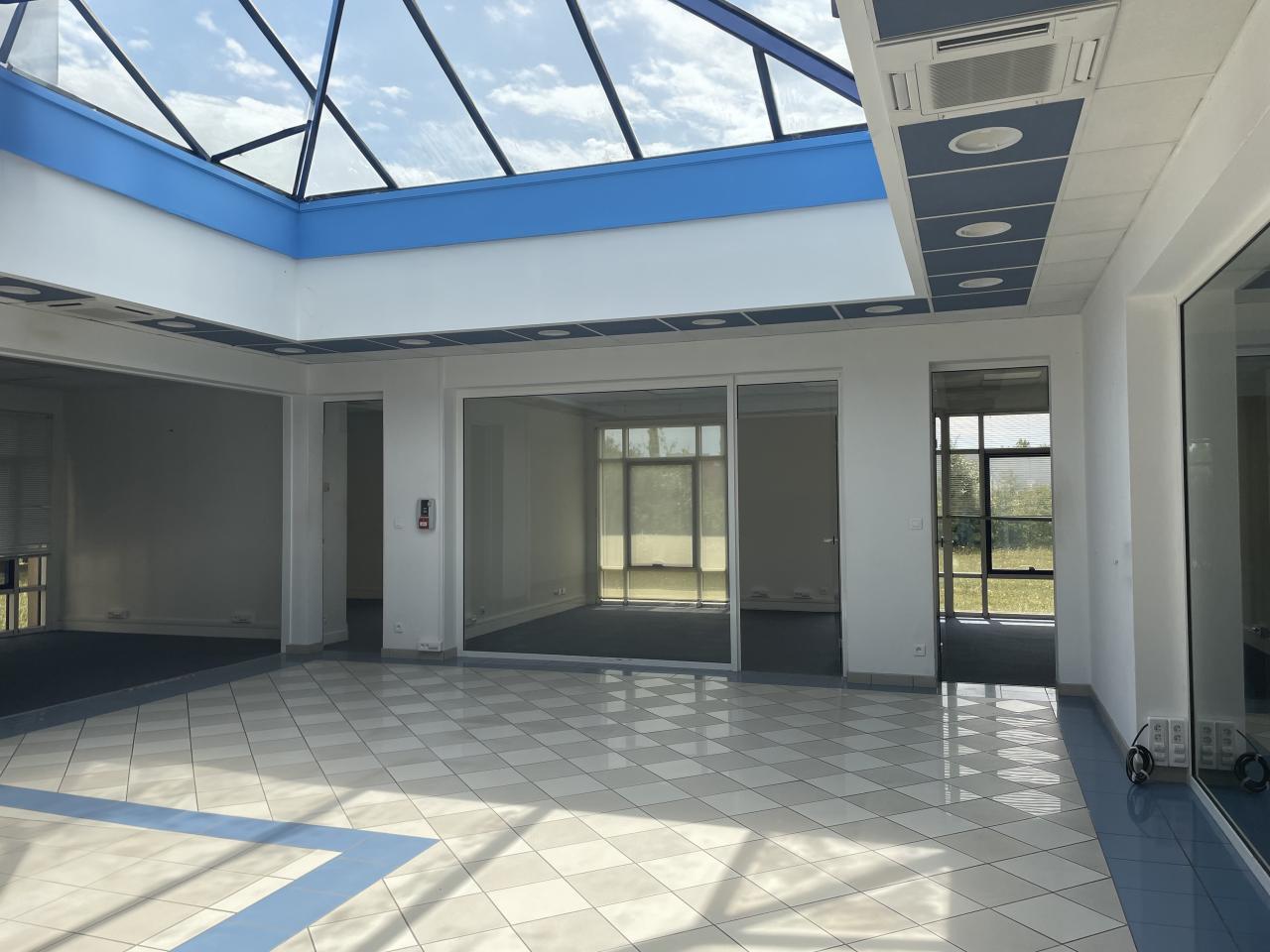 Bureau La Chapelle-Saint-Mesmin 568m² Vente bureau La Chapelle-Saint-Mesmin Loiret OVBUR2533950 4